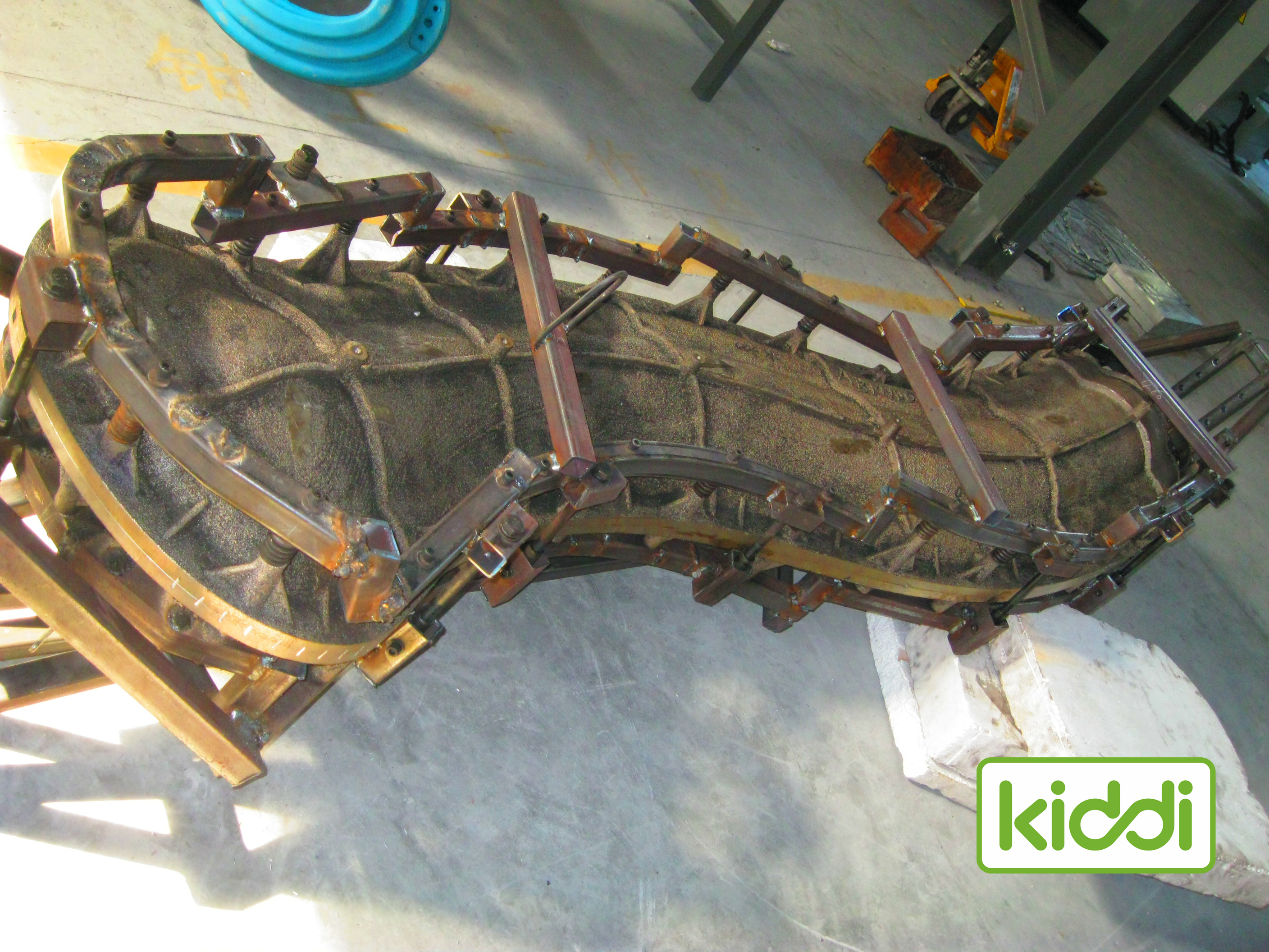 Molde rotacional de aluminio para tobogán tipo plátano de plástico para equipos de juegos infantiles
