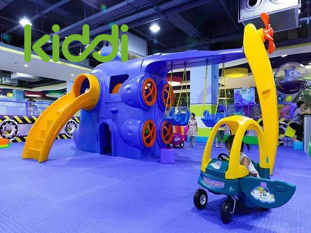 Molde roto de aluminio para juegos infantiles de pl&aacute;stico grande con tobog&aacute;n y columpio (9)